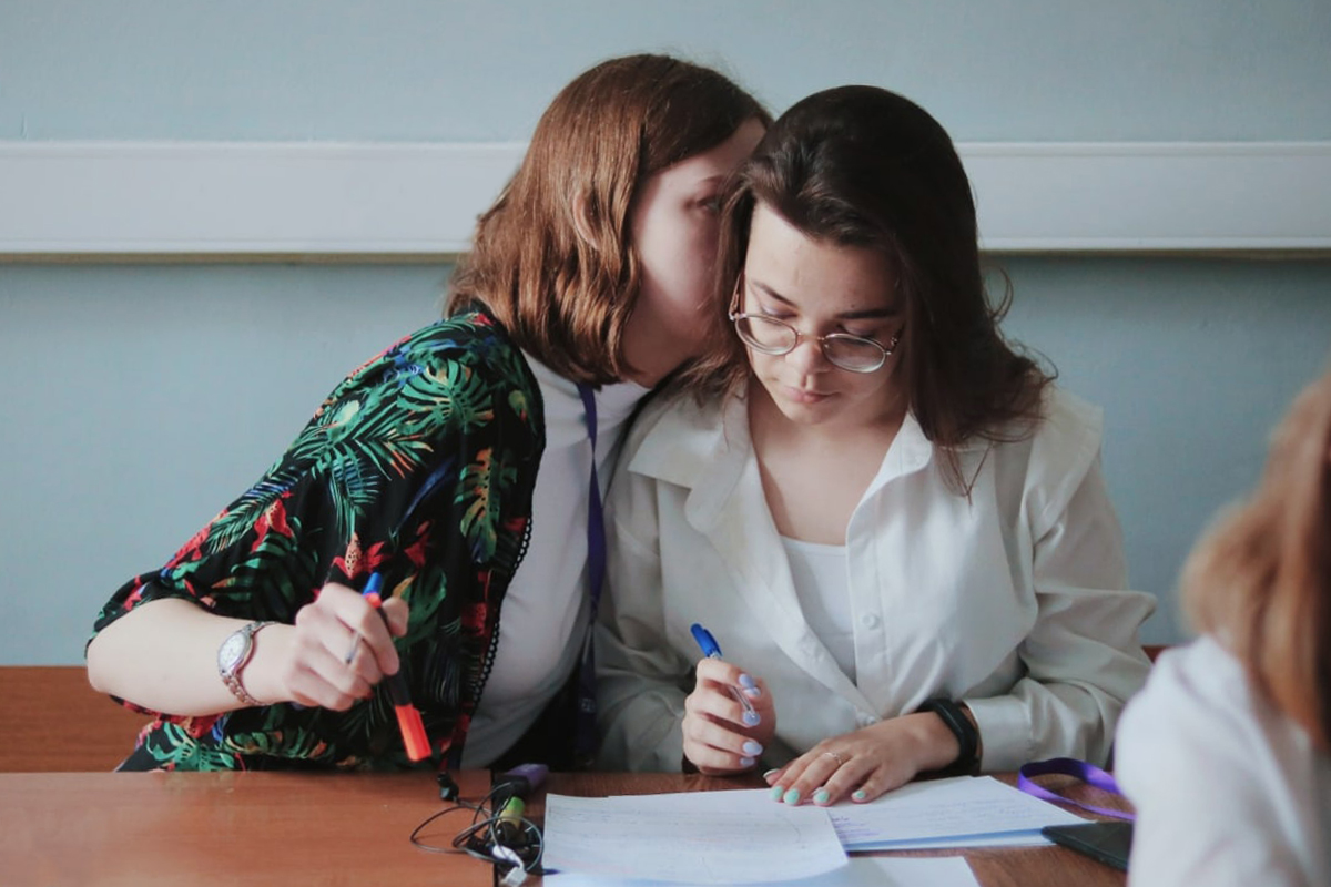 Студенты ИПМЭиТ организовали всероссийский турнир по парламентским дебатам