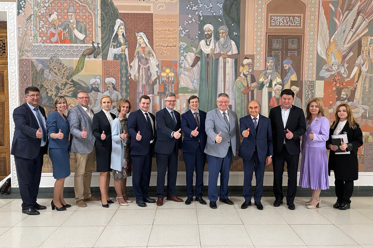 Делегация ИПМЭиТ приняла участие в международной неделе «Дни Политеха в Узбекистане»
