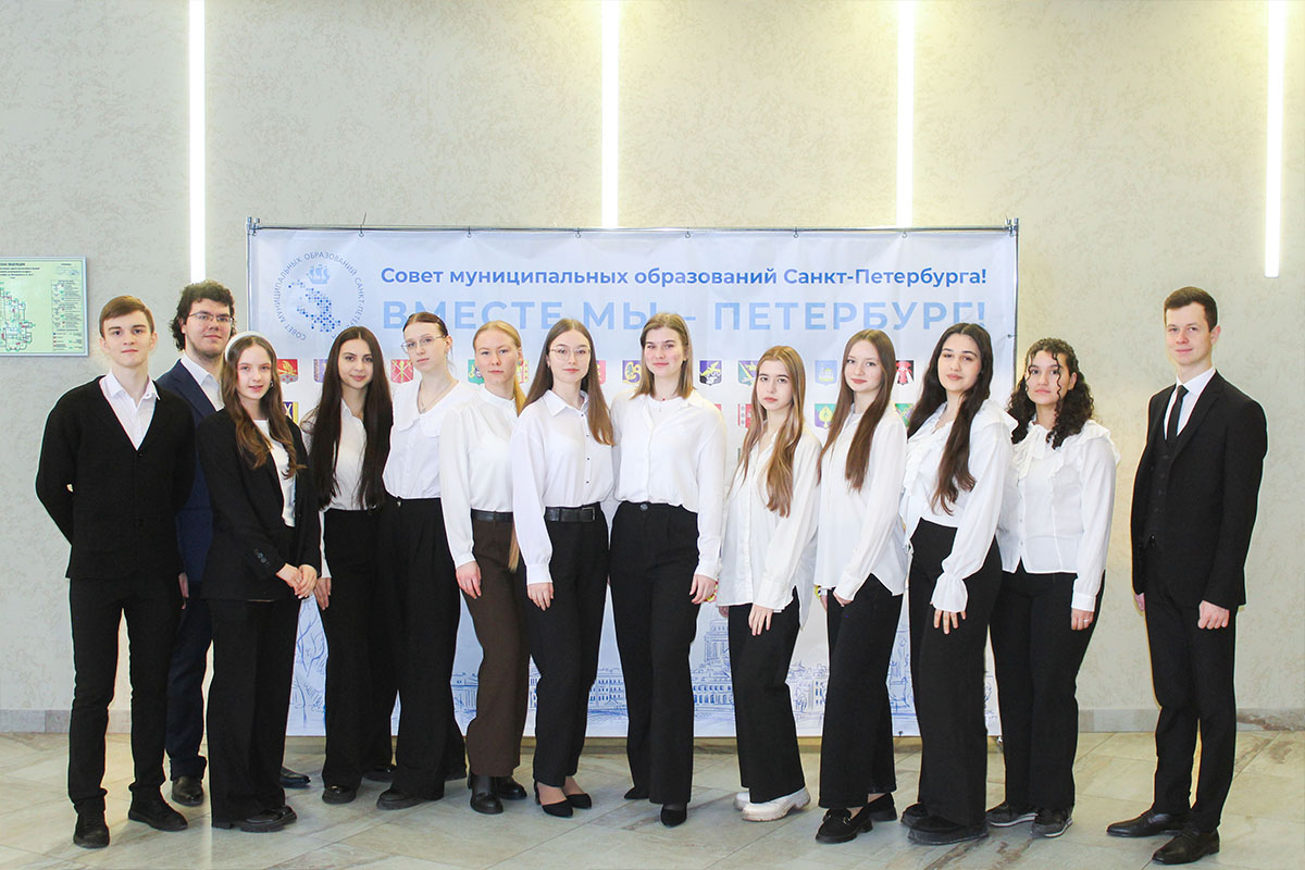 Студенты ИПМЭиТ — в центре городских событий: помощь в организации Съезда Совета МО