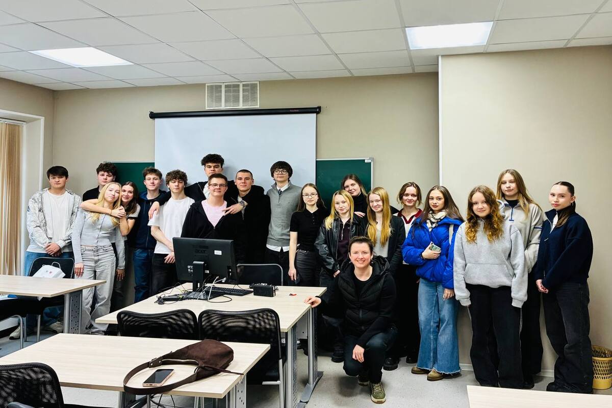 Старшеклассники города примерили роль управленцев: в ВШПМ прошла профессиональная проба в рамках федерального проекта «Билет в будущее»