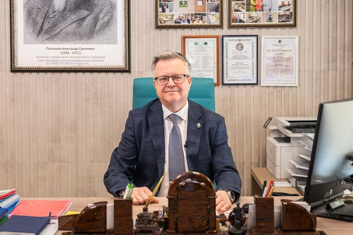 10 лет развития и достижений: директор ИПМЭиТ поздравляет институт с юбилеем