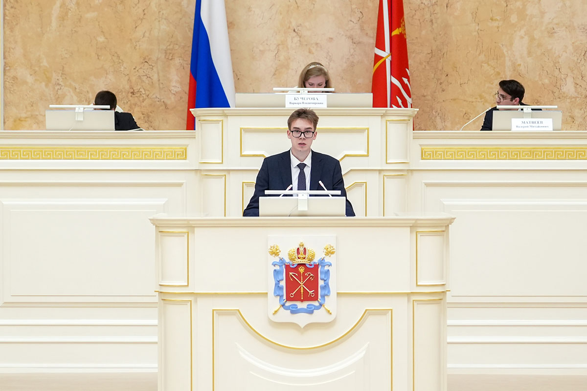 Законодательная инициатива студента ИПМЭиТ рассмотрена в Молодёжном парламенте Санкт-Петербурга